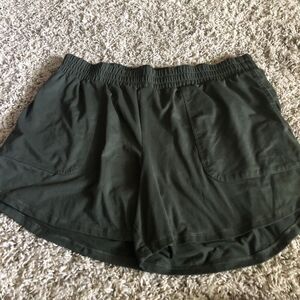 All In Motion Womens Shorts Extra Large Green Solid Activewear‎ Pockets Stretch